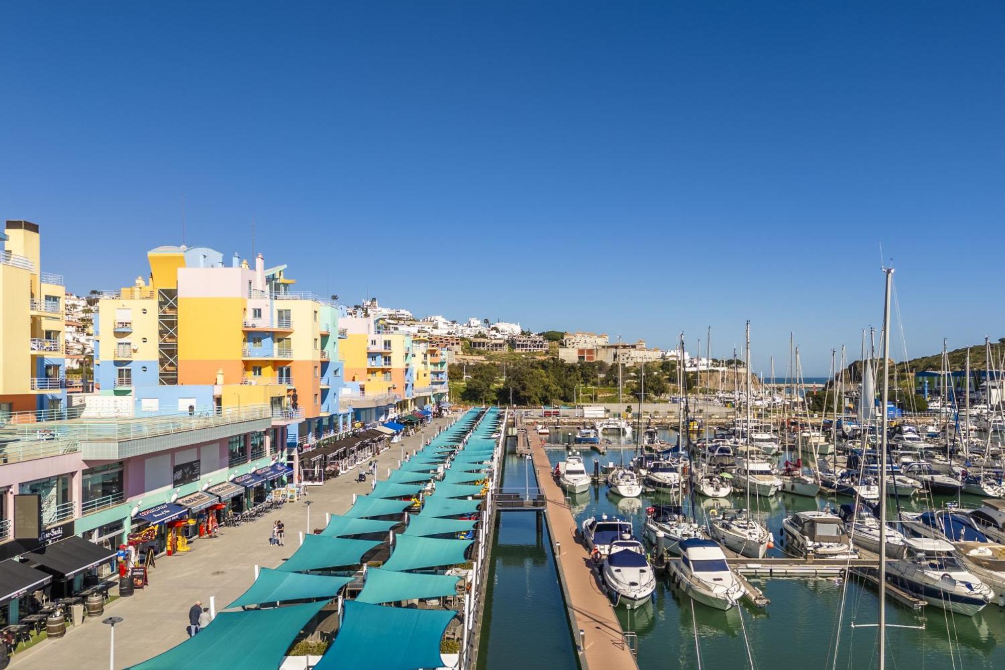 Marina Breeze Apartment With Pool - 900M From The Beach Albufeira Ngoại thất bức ảnh